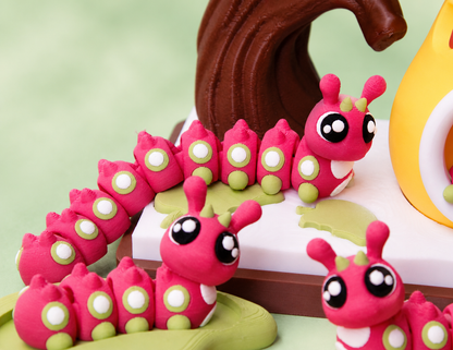 🍐 Pear Hide Caterpillar Flexi Playset