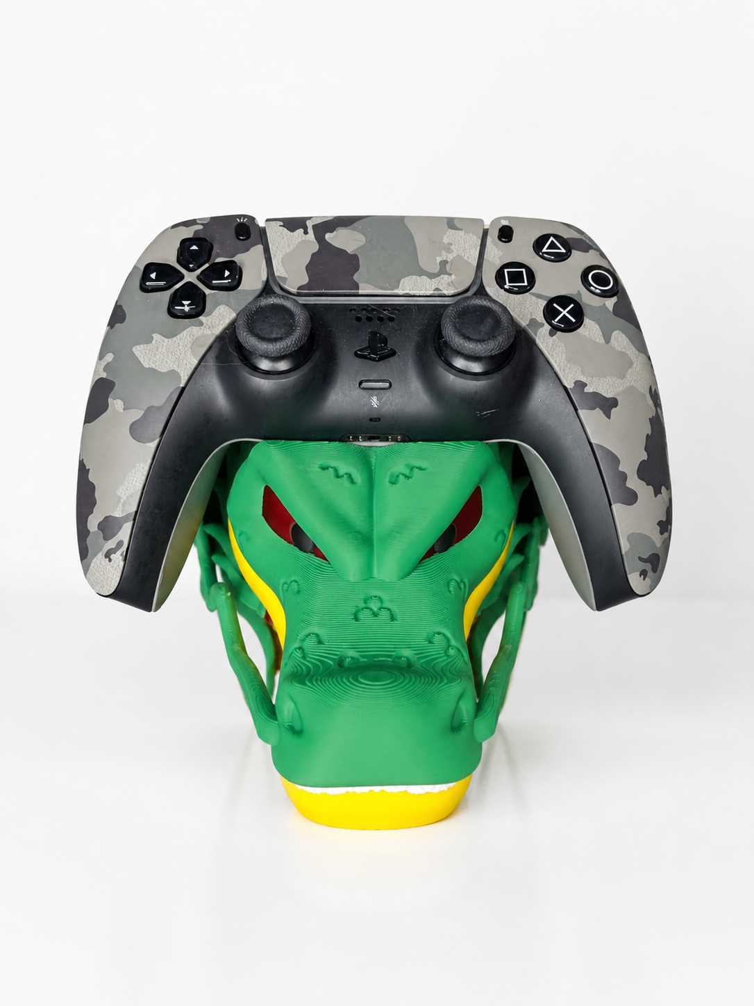 🐉 Anime Inspired Dragon Controller Stand – Gaming Display Holder