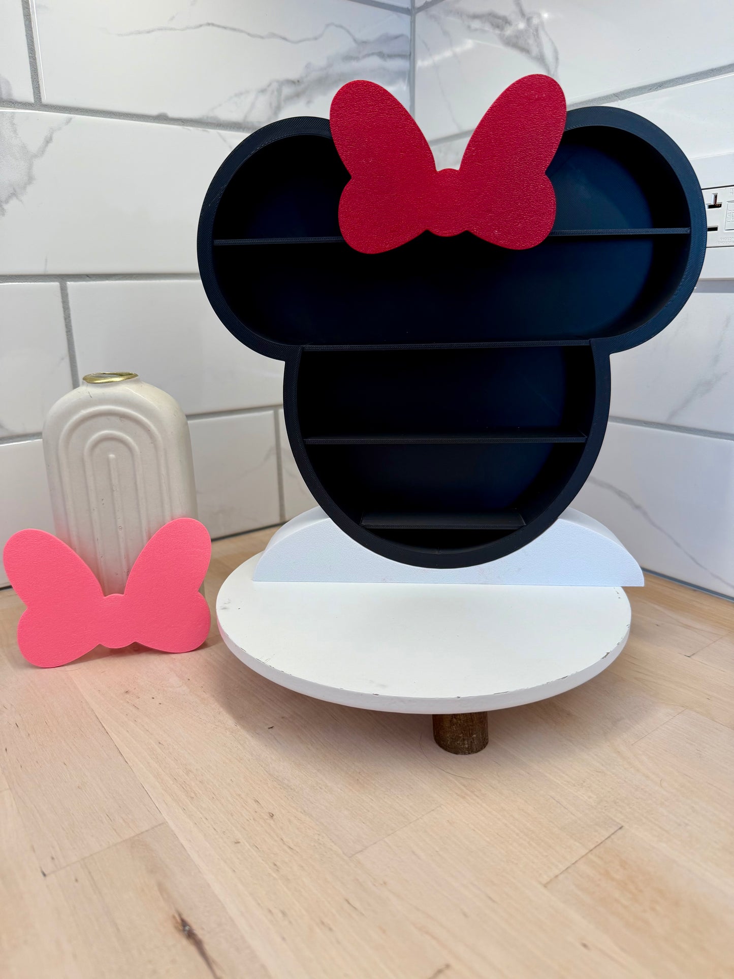 Disney themed display shelfs for Doorables and toy figurines