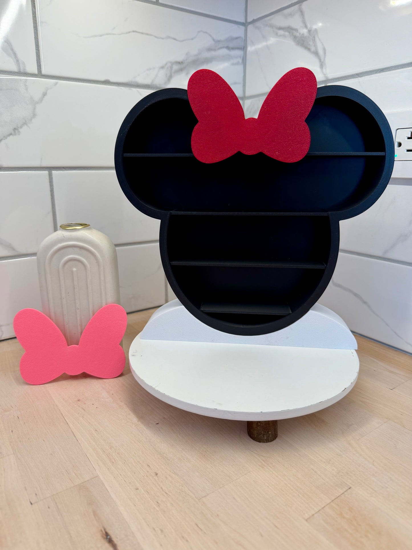 Disney themed display shelfs for Doorables and toy figurines