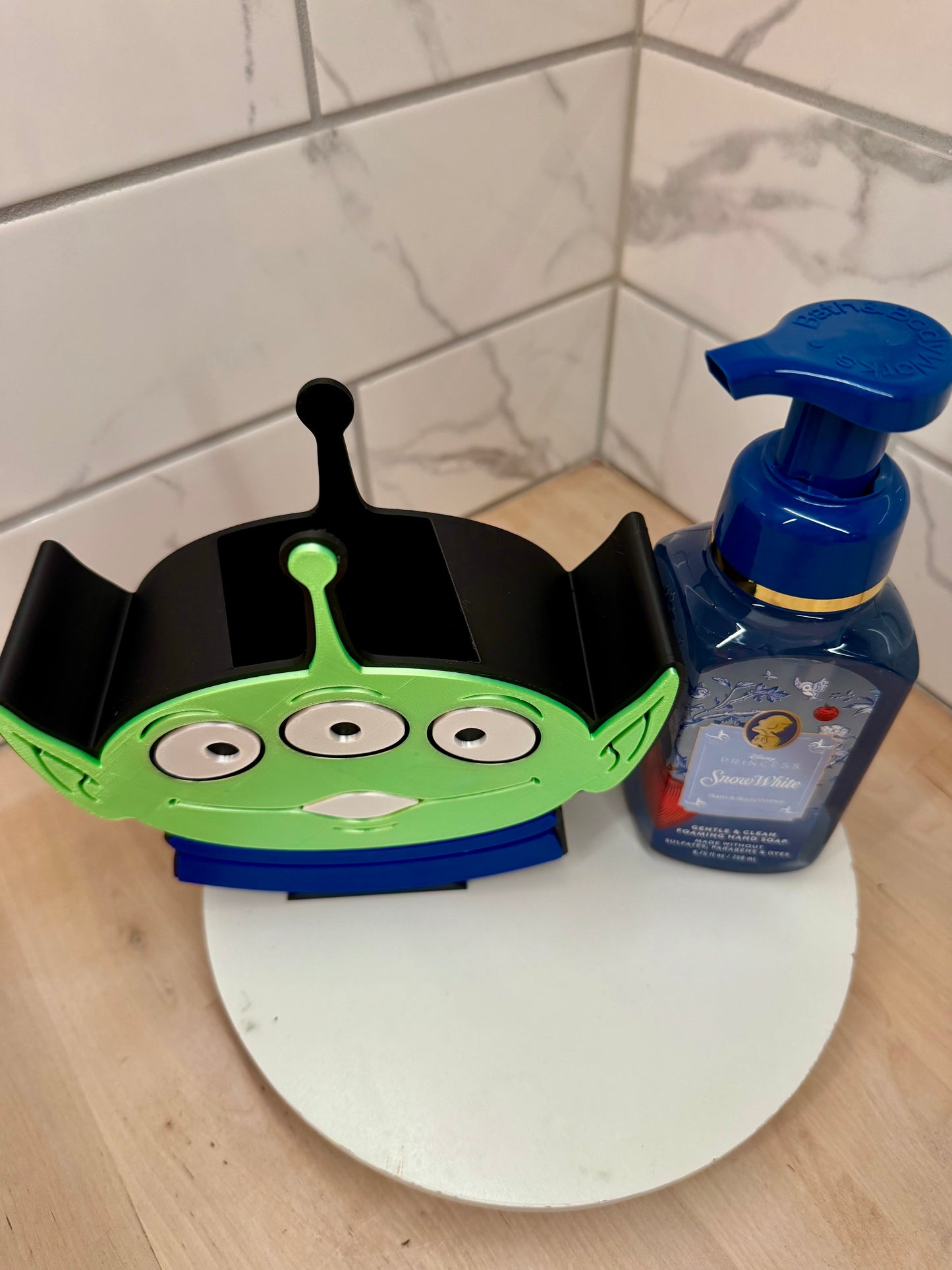 The Claw Bath And Body Works Inspired Soap Holder